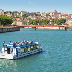 Navilys, cruising boat of Les Bateaux Lyonnais