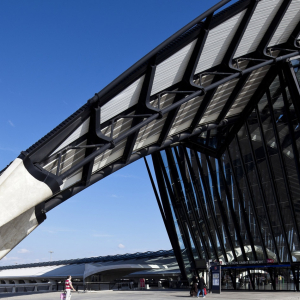 Gare SNCF Saint-Exupéry © www.b-rob.com