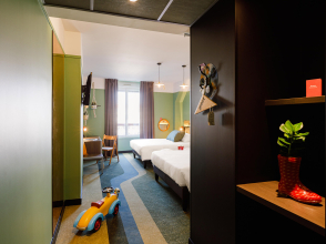 Chambre famille © Greet Hôtel Lyon Confluence