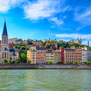 Rives de Saône ©Shutterstock_114141880 - Martin M303